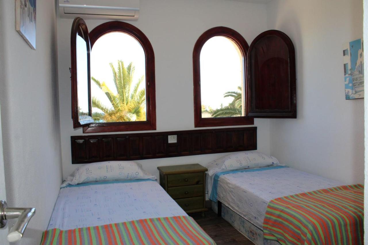 Bungalo En Primera Linea De La Playa El Campello Exteriör bild