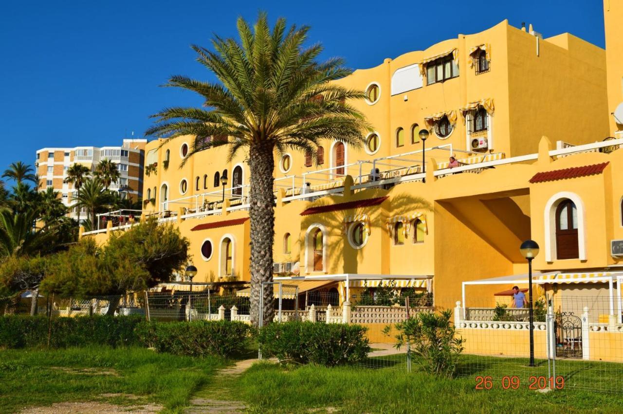 Bungalo En Primera Linea De La Playa El Campello Exteriör bild